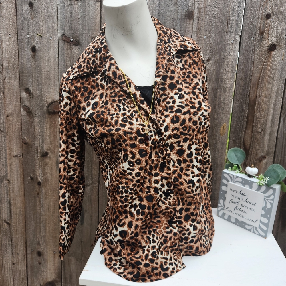 Women's Long Sleeve Leopard Print Button Down Blouse Size Petite Small